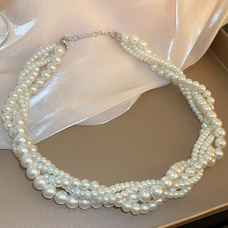 Colar de Pérolas Elegante