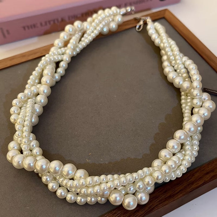Colar de Pérolas Elegante