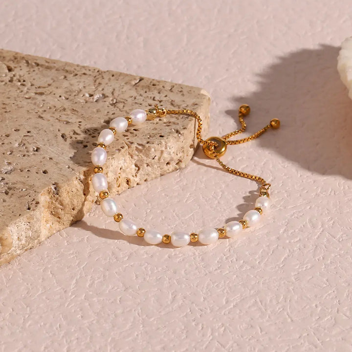 Pulseira Elegante de Pérolas e Ouro