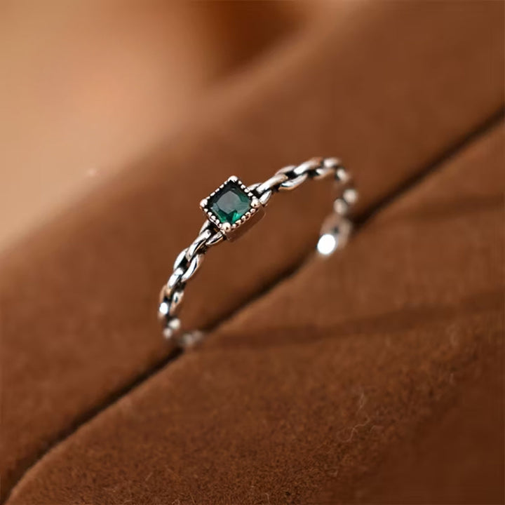 Anel de Cadeia de Zircônia Esmeralda Elegante