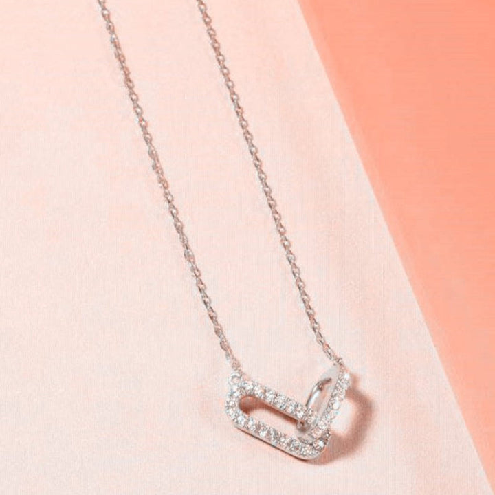 Colar Nó de Diamante