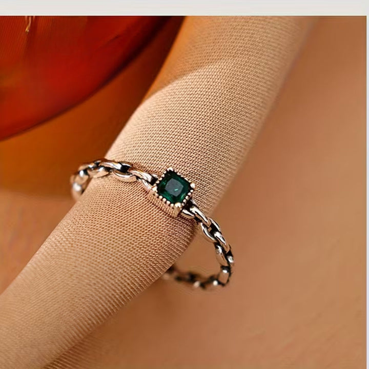 Anel de Cadeia de Zircônia Esmeralda Elegante