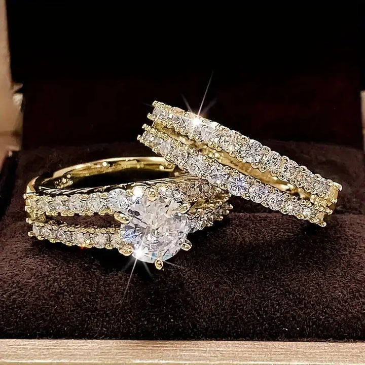 Anel Dourado Vintage Sofisticado