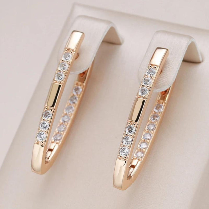 Brincos de Ouro com Zircônia Elegante