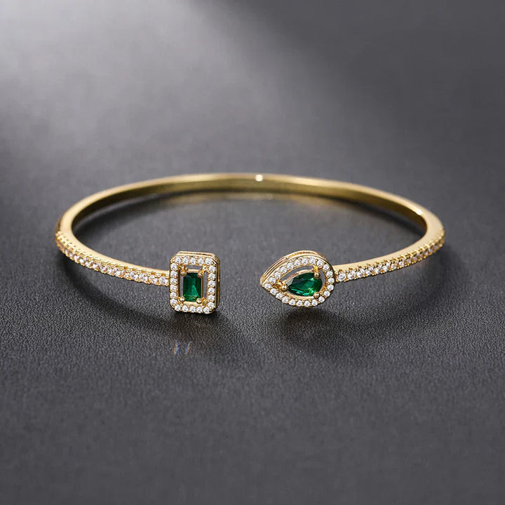 Pulseira Escultural Elegante em Ouro