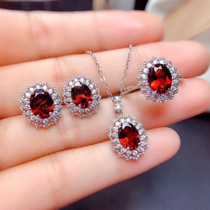 Conjunto de Pedra Vermelha Profunda Elegante em Ouro Branco