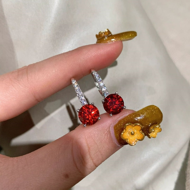 Brincos Elegantes de Ouro Branco