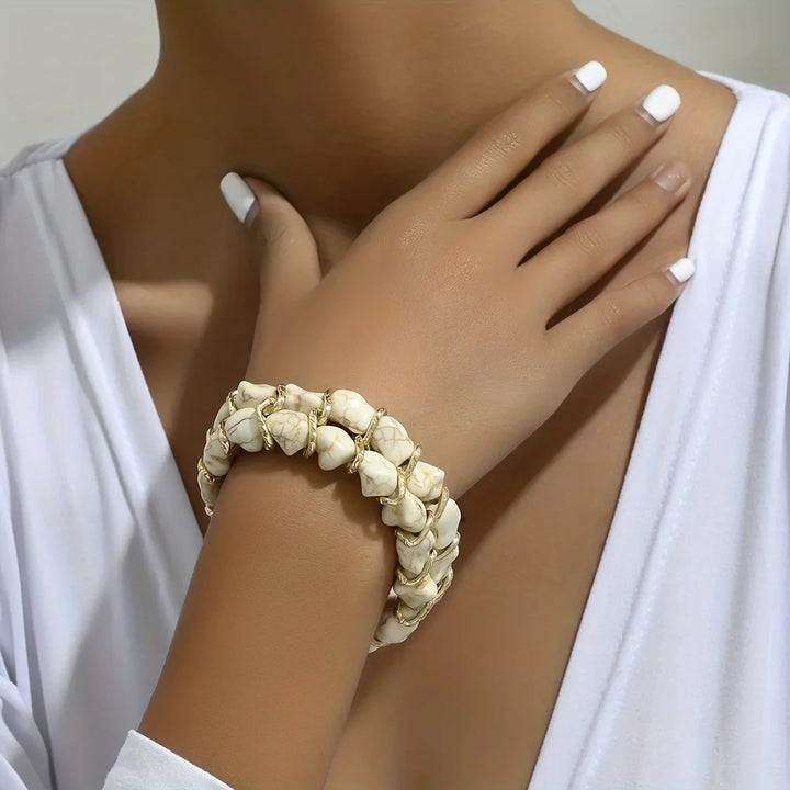 Elegant Turquoise Gold Bracelet
