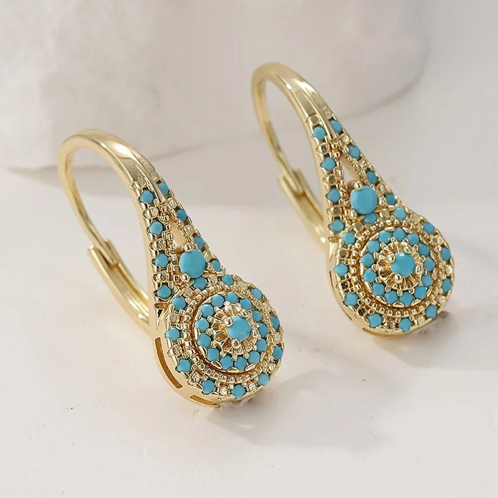 Brincos Elegantes de Pérola em Flor