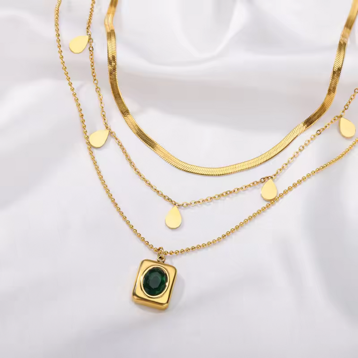 Colar de Esmeralda em Camadas Místico
