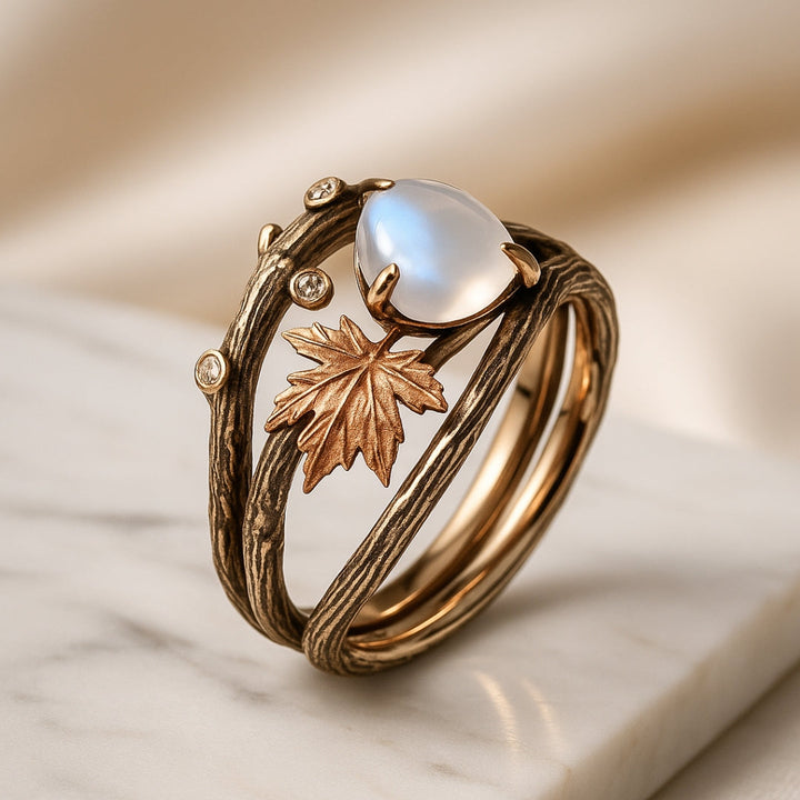 Anel de Ouro com Pedra da Lua Elegante