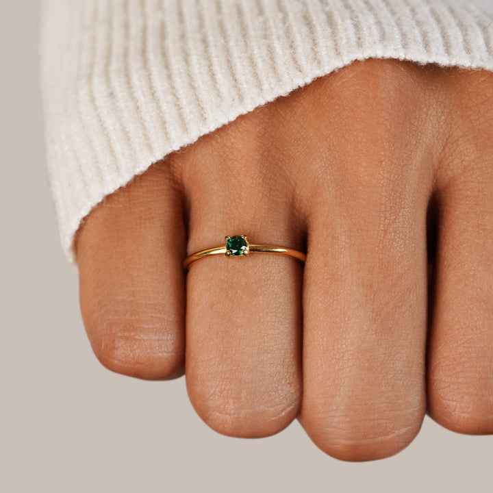 Anéis de Ouro com Pedra do Mês