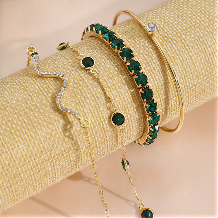 Conjunto de Pulseiras em Camadas Esmeralda