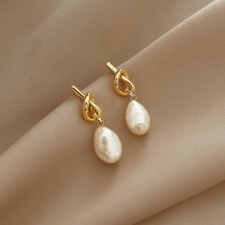 Brincos de Pérola Knotada Elegância