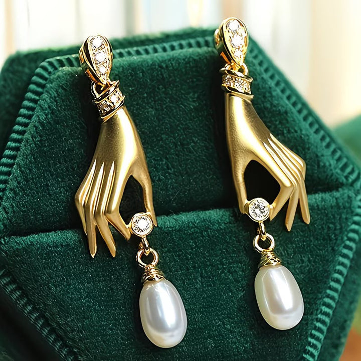 Brincos de Pérola com Design Elegante