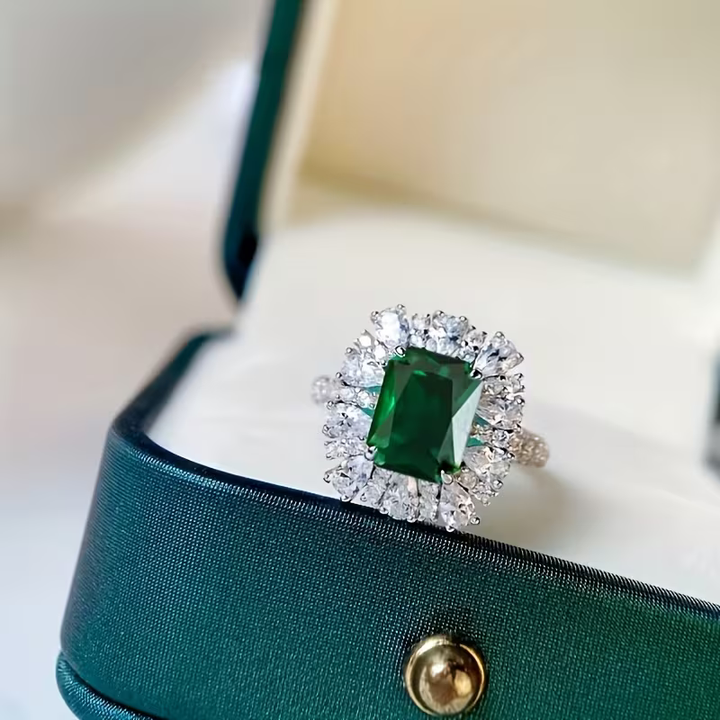 Anel Halo de Zircônia Esmeralda