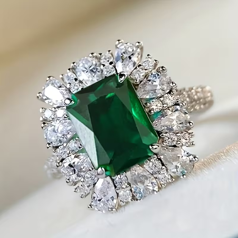 Anel Halo de Zircônia Esmeralda