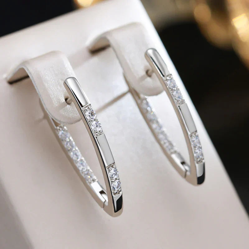 Brincos de Ouro com Zircônia Elegante