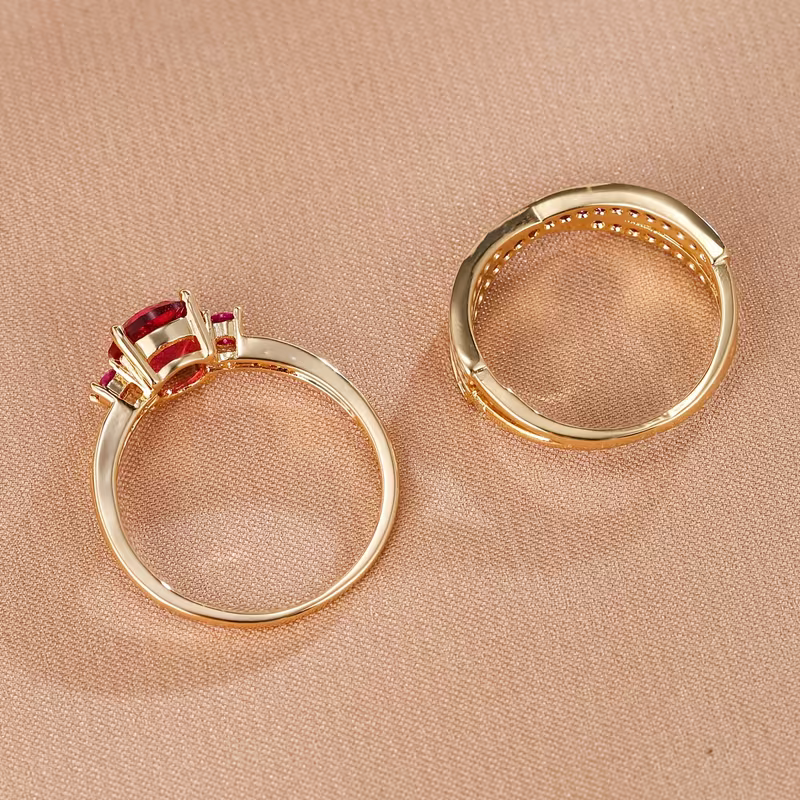 Conjunto de Anéis Duo de Gemas Douradas Elegantes