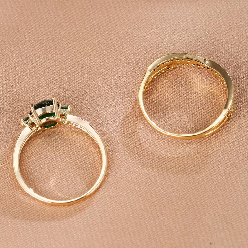 Conjunto de Anéis Duo de Gemas Douradas Elegantes