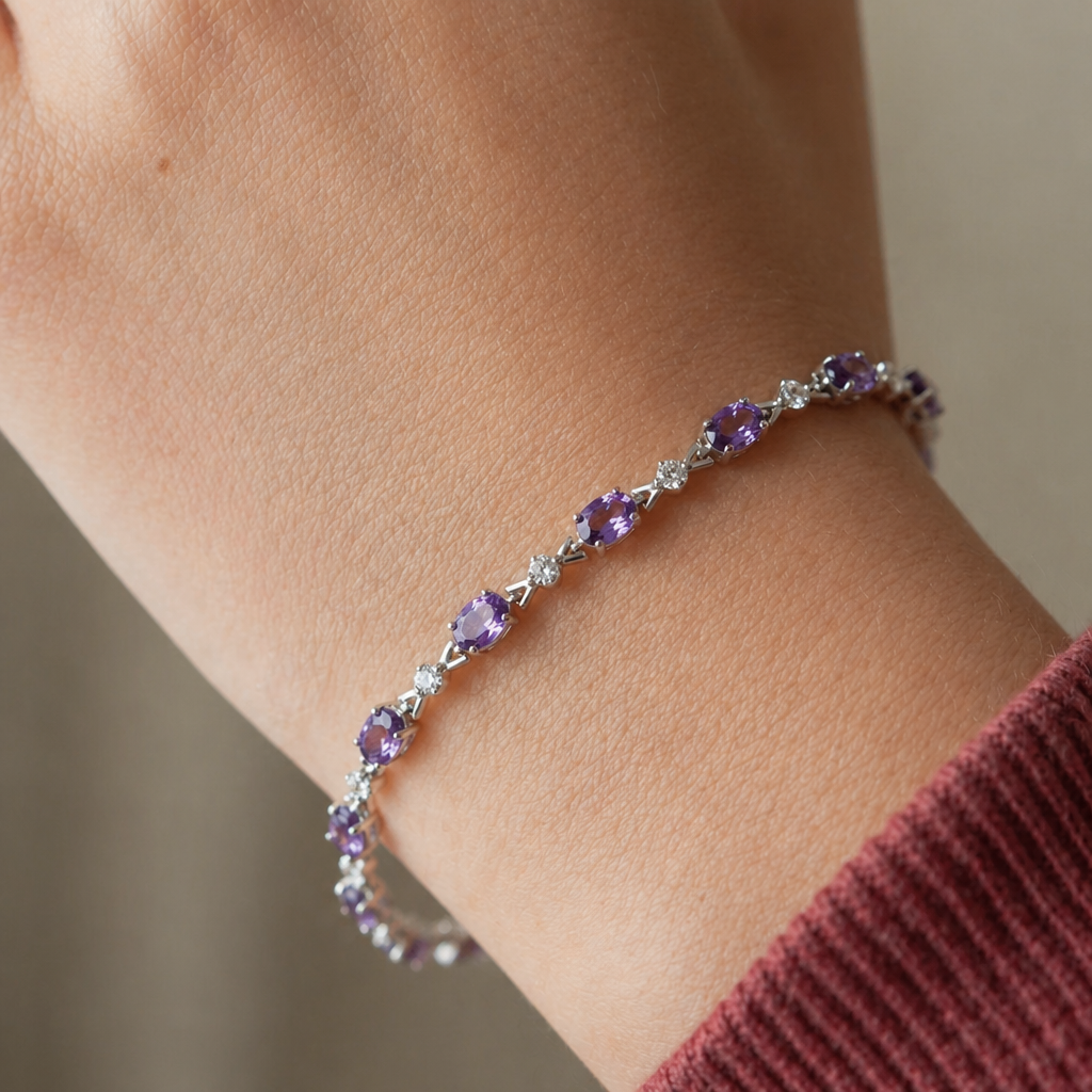 Pulseira de Corrente em Ouro Branco com Ametista Elegante