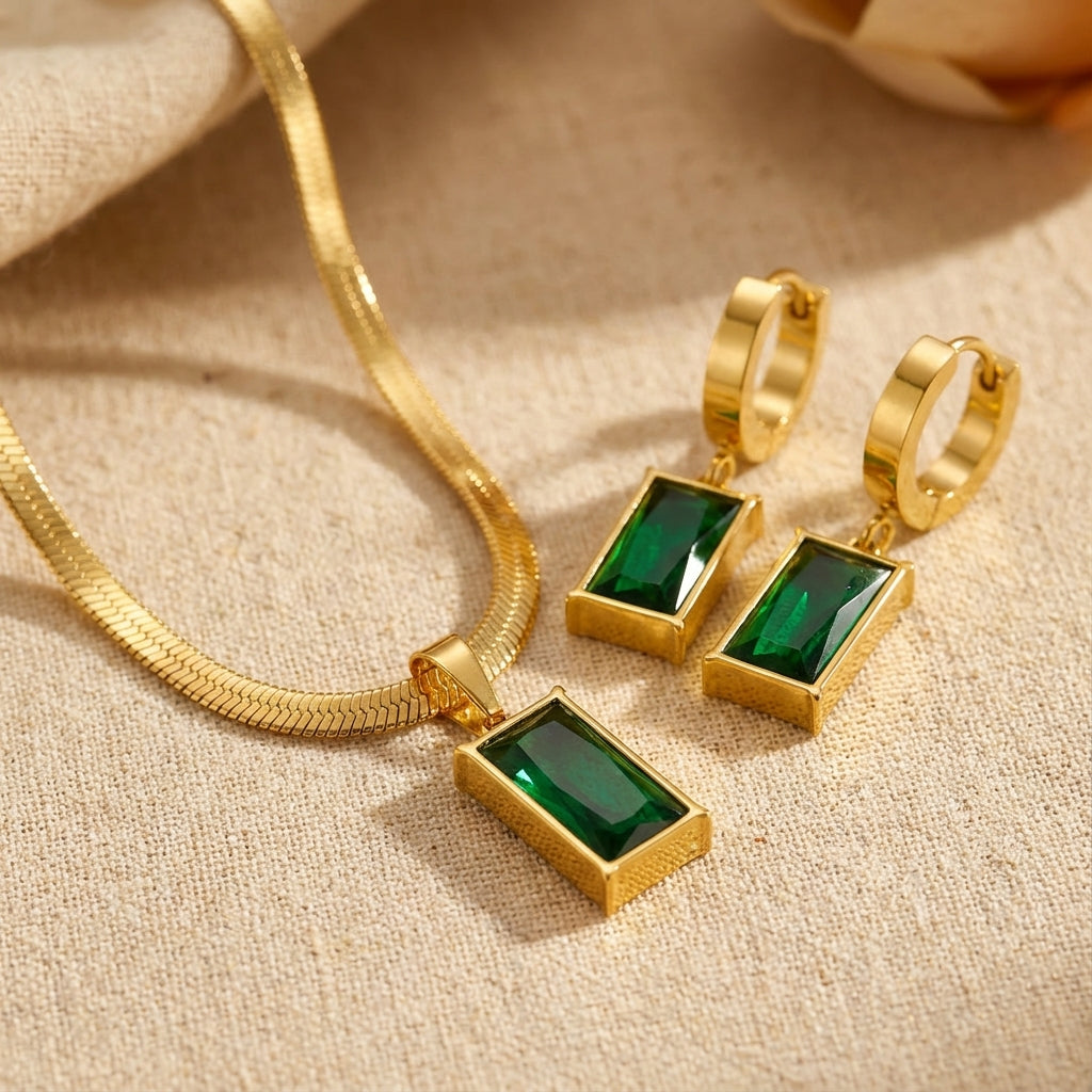 Conjunto de Colar e Brincos Esmeralda Luxuosa