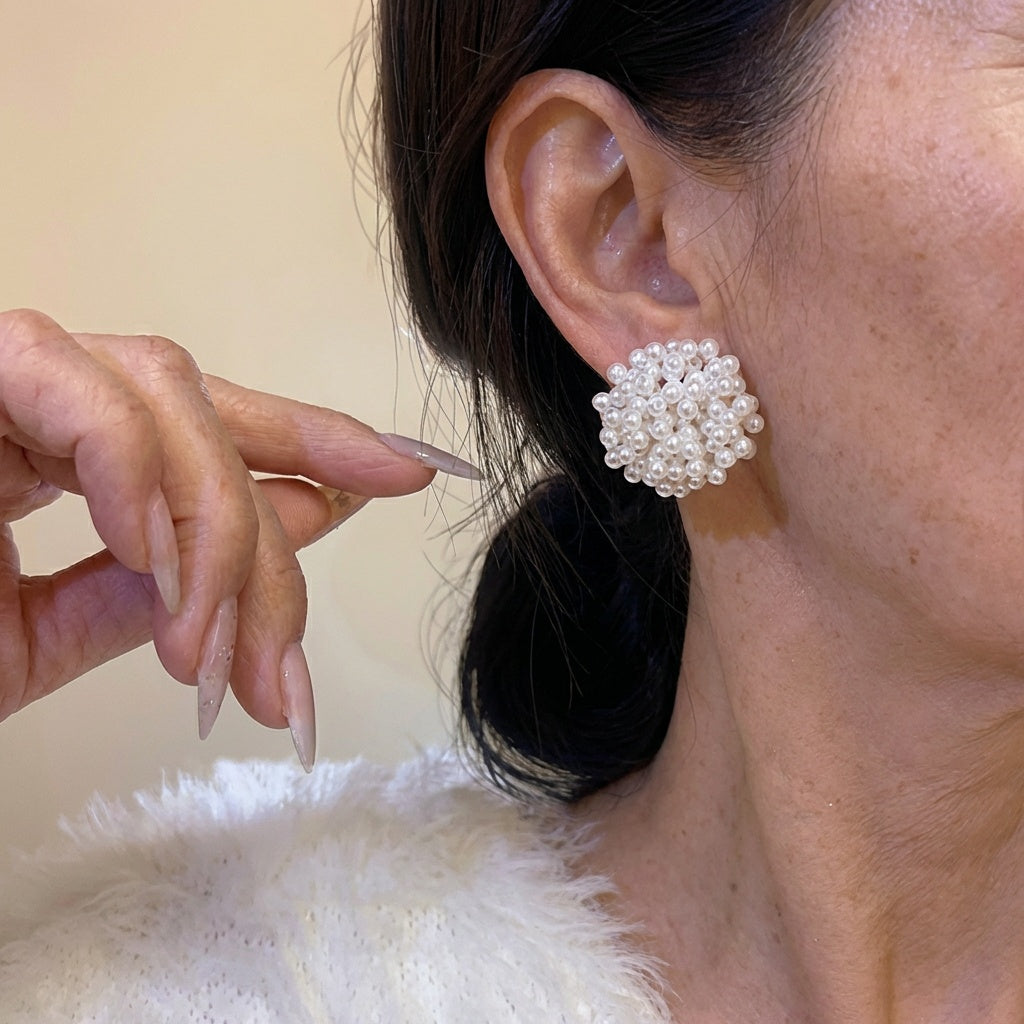 Brincos Elegantes com Pérola Inlay